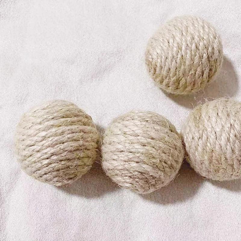 Bolinhas de brinquedo de sisal para gatos - 5 peças